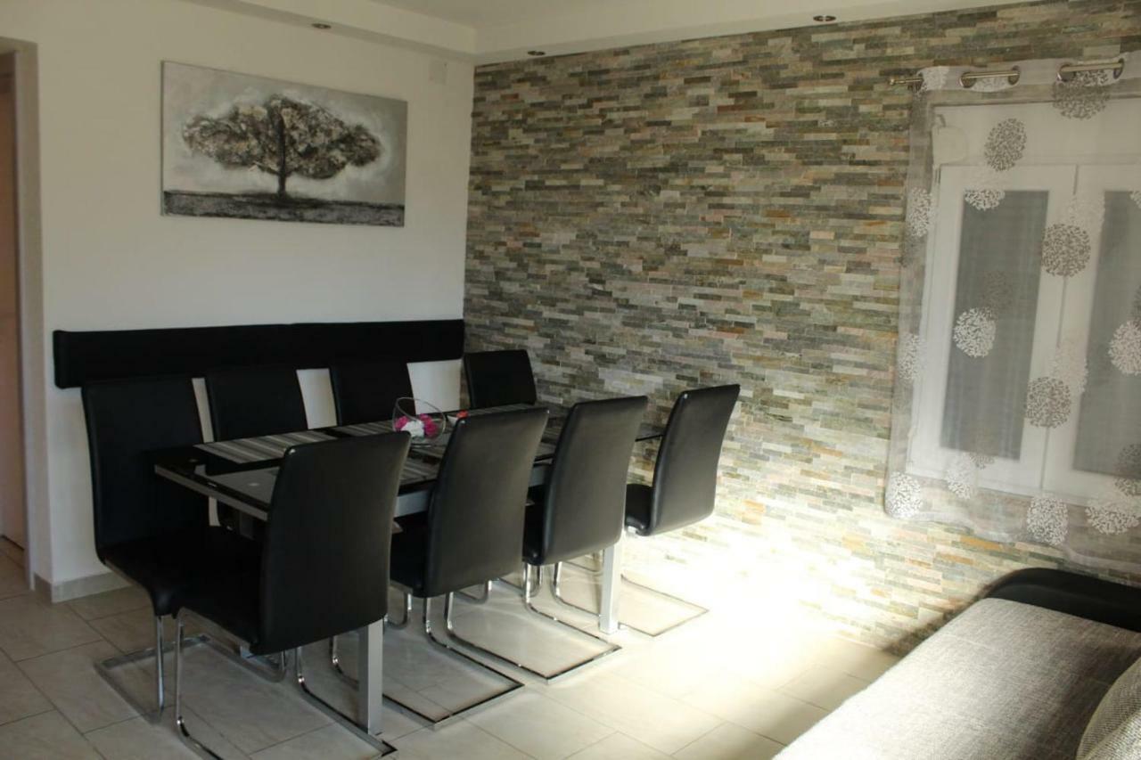 Apartment Pirovic Turanj Bagian luar foto